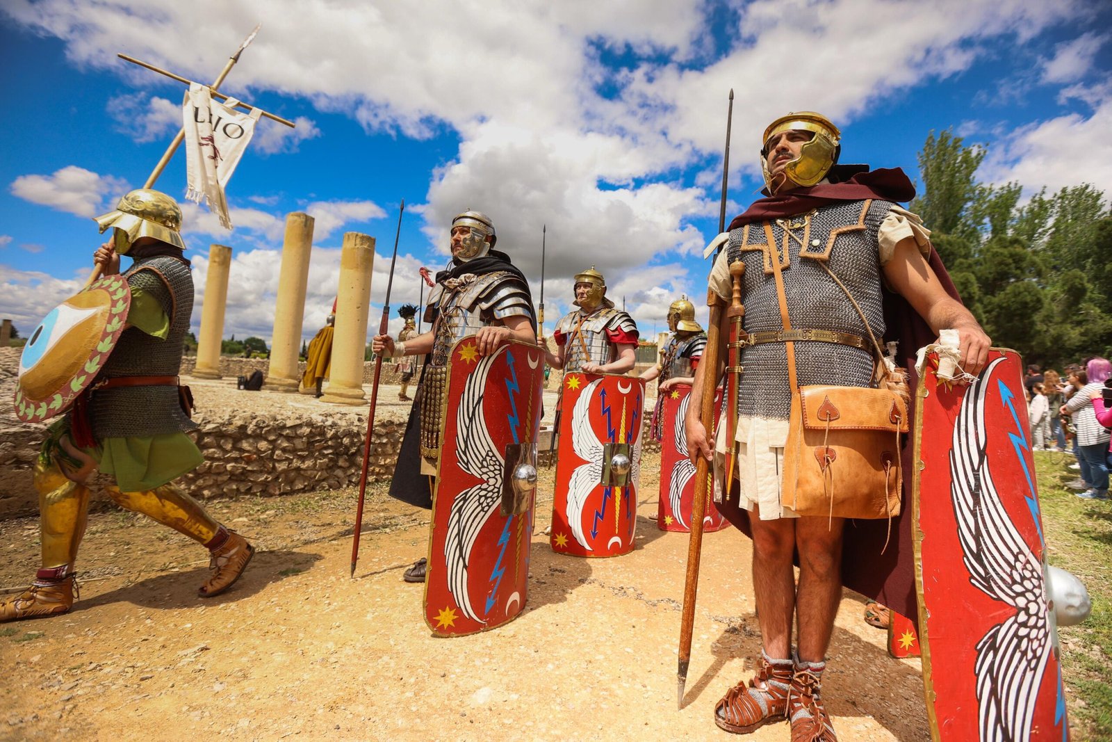 Comienza Complutum Renacida en Alcalá: un viaje a la Roma antigua.