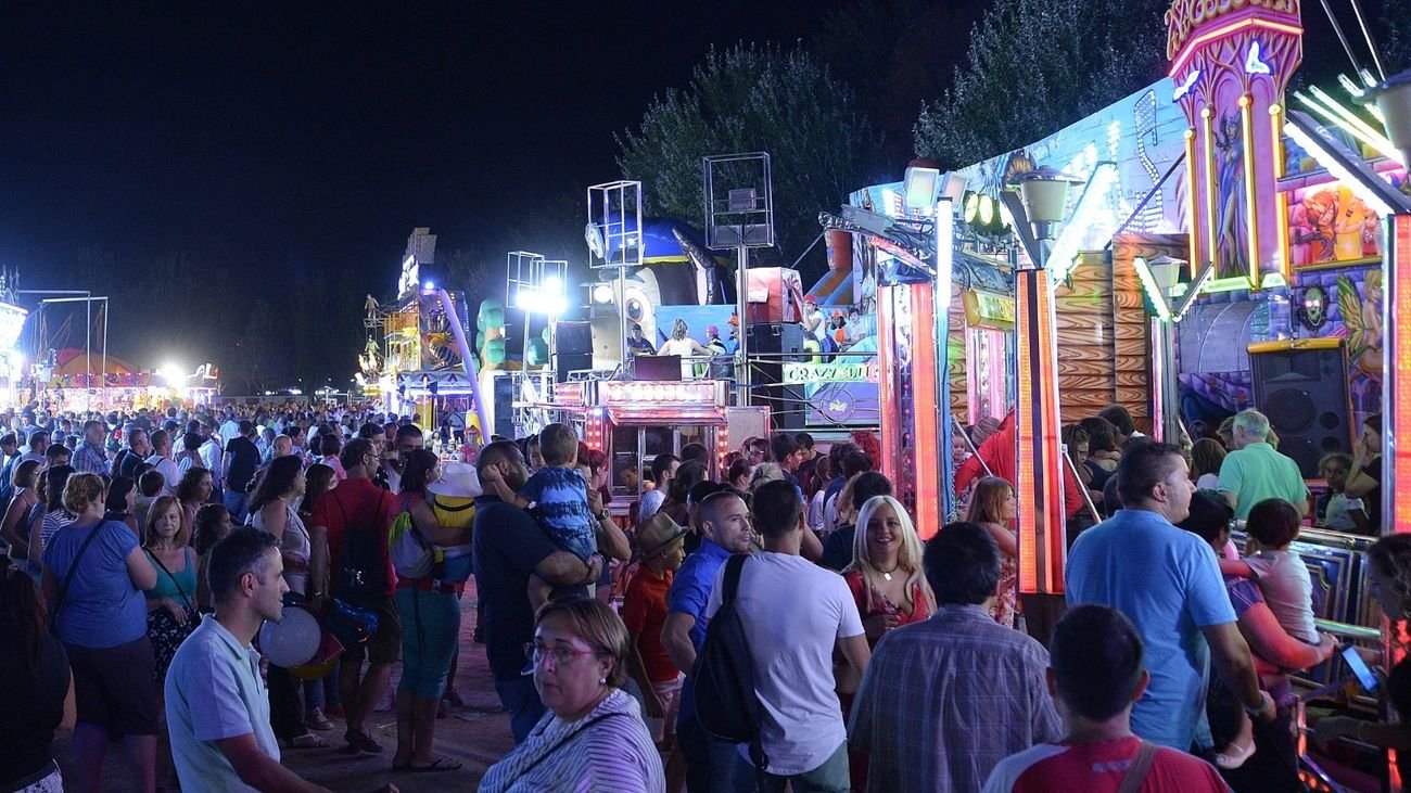 Ambiente en el recinto ferial de Alcalá de Henares