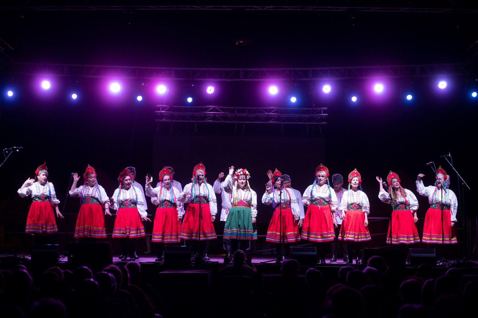 La Agrupación de Zarzuela de Alcalá de Henares arranca con éxito Las Noches del Parque