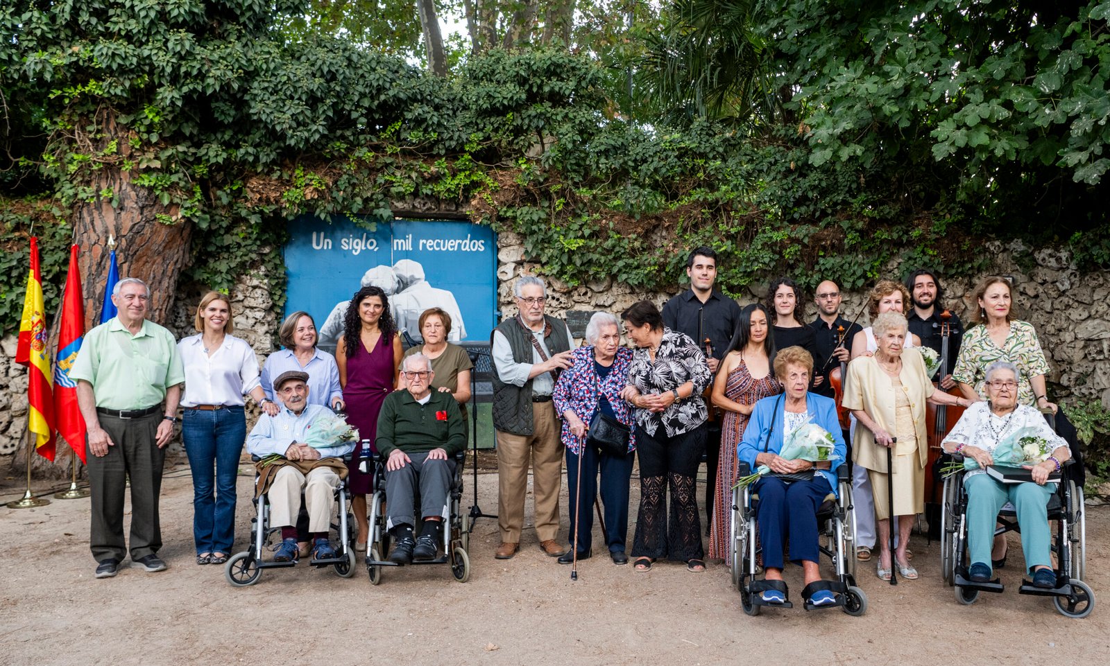 Alcalá de Henares rinde homenaje a sus vecinos centenarios en la Semana del Mayor